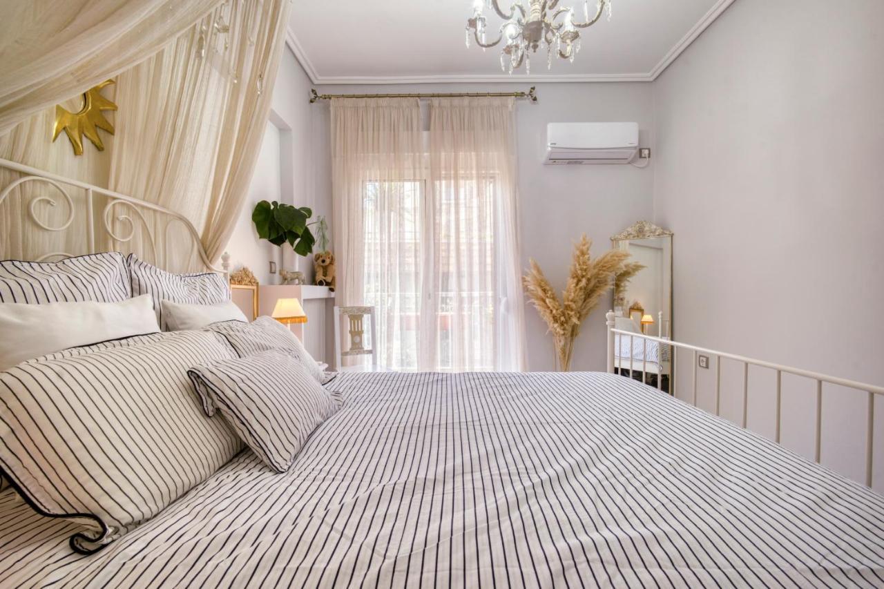 Luxury Apartments Zeas Пирей Экстерьер фото